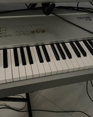 Korg triton