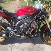 Yamaha R1 2005