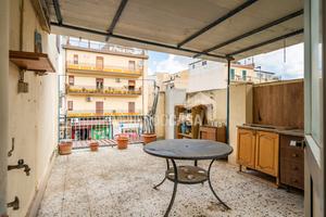 5 vani 120 mq con Terrazzo - Uditore
