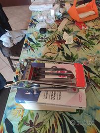 attrezzo manuale per tagliare verdure