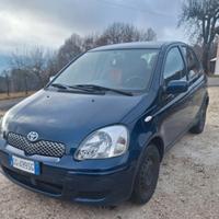 Toyota Yaris 2004