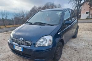 Toyota Yaris 2004