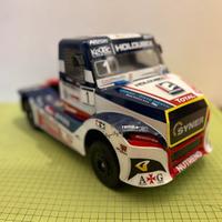 Tamiya Camion TT-01E Buggyra Fat Fox