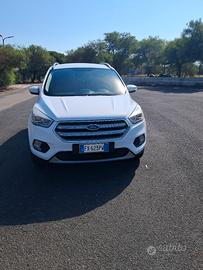 Ford Kuga 2.0 TDCI 150 CV Autom. 2019. €12.500