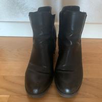 Tronchetti neri da donna con zip laterale, N.40