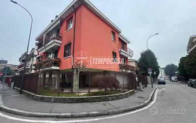 TRE LOCALI CON BOX - SENZA SPESE CONDOMINIALI