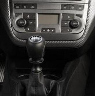 Fiat Grande Punto porta post.SX nera,radiatori