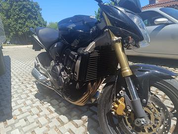 Honda hornet 600 nera
