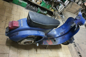 Vespa 50 special