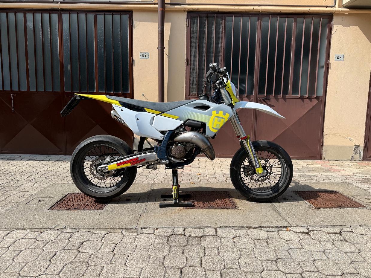 Moto Usate Husqvarna Sm 125 2t Usato Smr 125 Moto Usate 125 2t