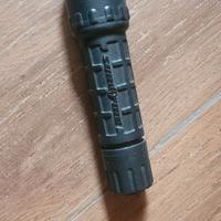 Torcia surefire pila