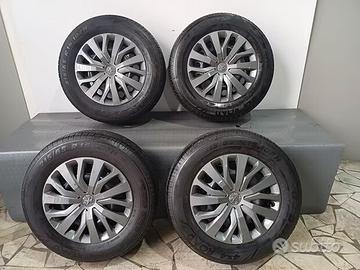 Cerchi in Ferro Gomme Peugeot Rifter 215/65 R16
