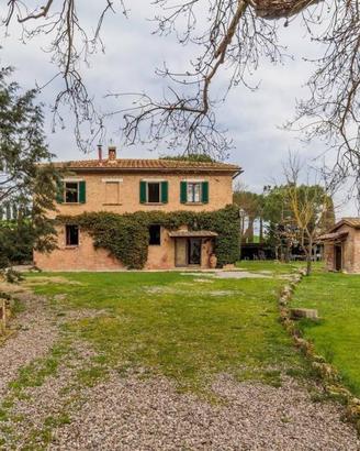 Splendido rustico in una posizione da sogno