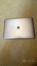 MacBook pro 15 retina 2018