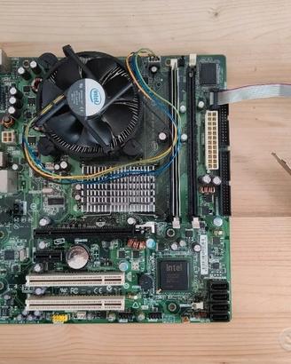 scheda madre Intel Desktop Board D945GTP