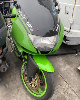 Stock ricambi kavasaki ZX9R
