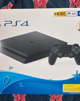 PlayStation 4 con scatola originale