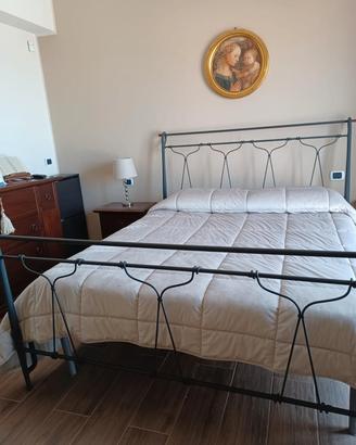 Letto matrimoniale 