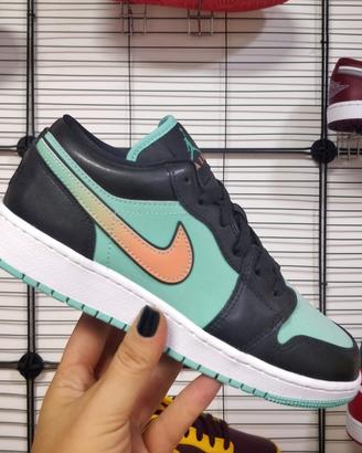 Air Jordan 1 Low SE Tropical Twist GS numero 38