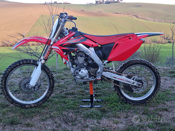 Honda CRF 250 r 2008 scarico Akrapovic