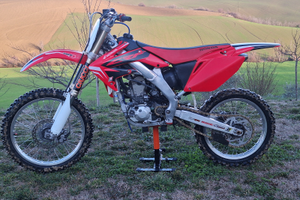 Honda CRF 250 r 2008 scarico Akrapovic