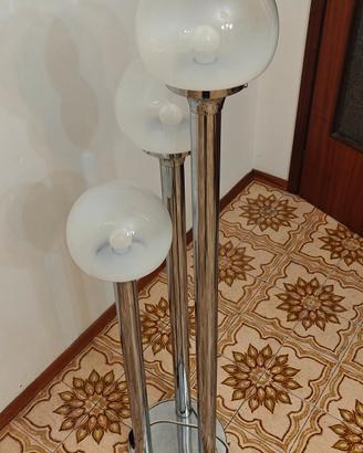 Lampada da terra vintage  