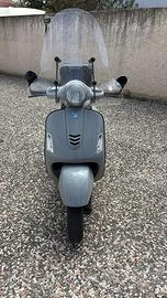 Piaggio Vespa GTS 300 2016