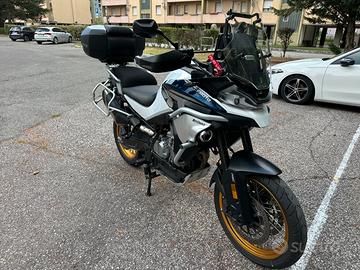 CF Moto 800 MT Explore