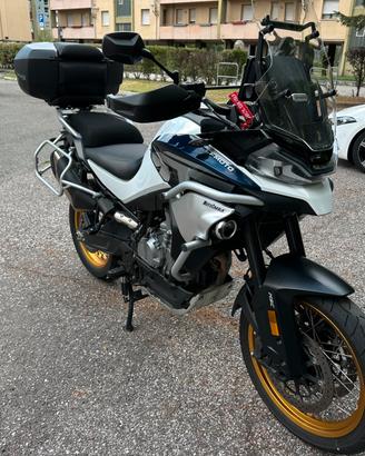 CF Moto 800 MT Explore
