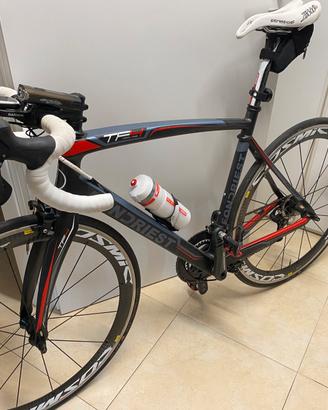 BDC FULL CARBON FONDRIEST TF4 Di2