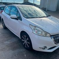 Peugeot 208 1 Serie 2015 1.4 HDI 8HP PER RICAMBI