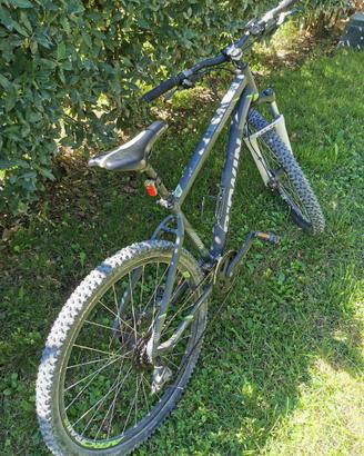 Bici MTB btwin rockrider 520