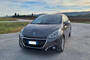 Peugeot 208 1.2 PureTech benzina