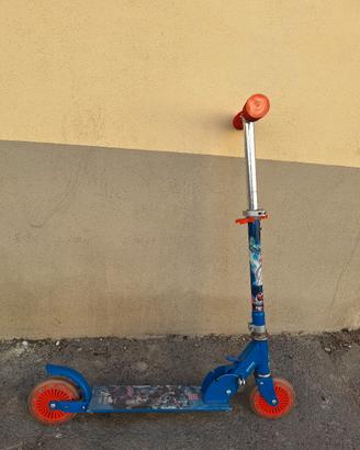 Monopattino Avengers