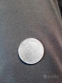 Moneta italiana da 1 lira.
