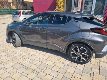 Toyota c-hr - 2021