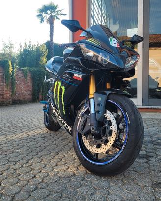 yamaha r1 