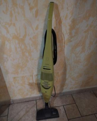 Scopa elettrica Colombina De' Longhi