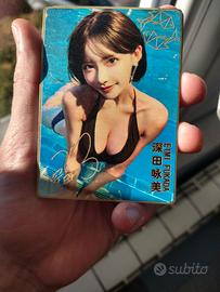 Eimi Fukada Carta Metalizzata