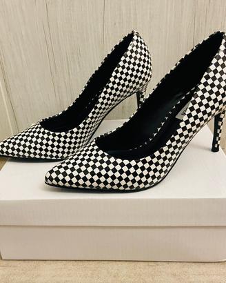 Décolleté Steve Madden a scacchi bianchi e neri