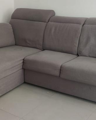 Divano con chaise longue con contenitore