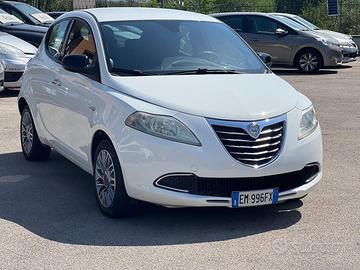 Lancia Ypsilon 1.3 MJT 16V 95 CV 5 porte S&S Silve