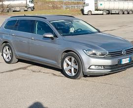 Volkswagen Passat Variant 1.6 TDI DSG High L. Navy