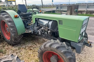 TRATTORE FENDT 204 DT