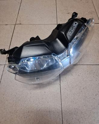 Faro Gruppo ottico Triumph Tiger XCX 2015 T2701517