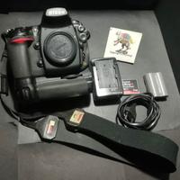 Fotocamera Nikon D700 corpo FX Full Frame + MD D10