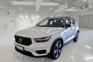 VOLVO XC40 T4 PLUG-IN HYBRID AUTO RECHARGE R-DESIG