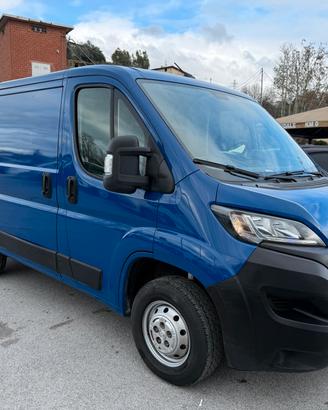 Peugeot Boxer L1H1 2.2 Bluehdi 120CV