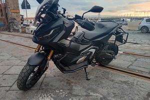 x adv 2023 IN GARANZIA permuta con africa twin 