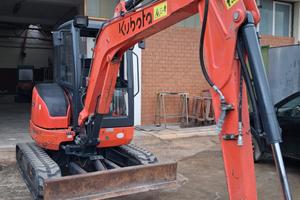 Escavatore kubota u35